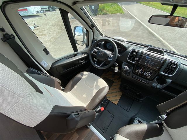 Новий Напівінтегрований автобудинок Weinsberg CaraCompact 600 MEG EDITION [PEPPER]25 Modell S7: фото 11