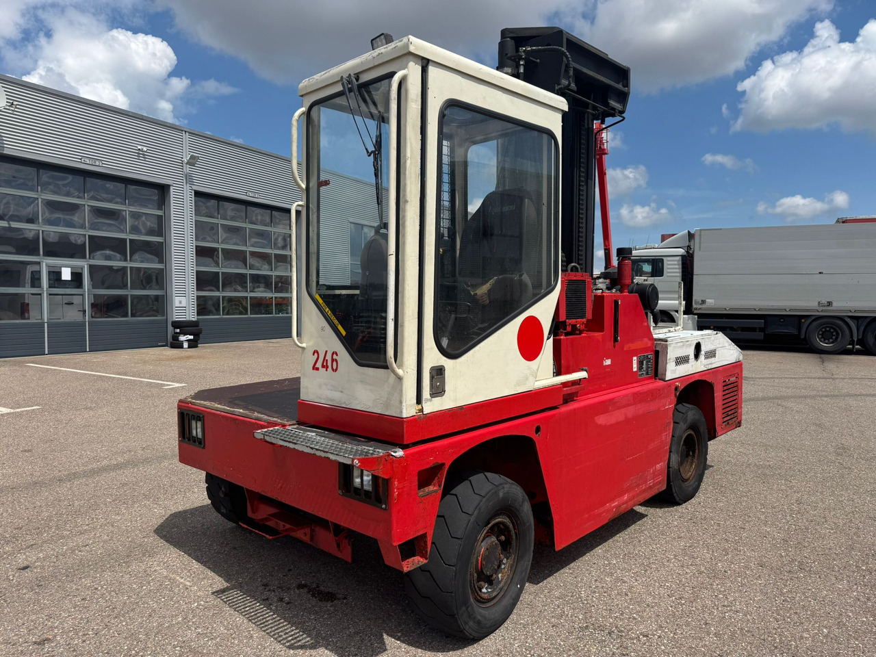 FANTUZZI SF60U Triplexmast Diesel - Навантажувач боковий: фото 4 FANTUZZI SF60U Triplexmast Diesel - Навантажувач боковий: фото 4
