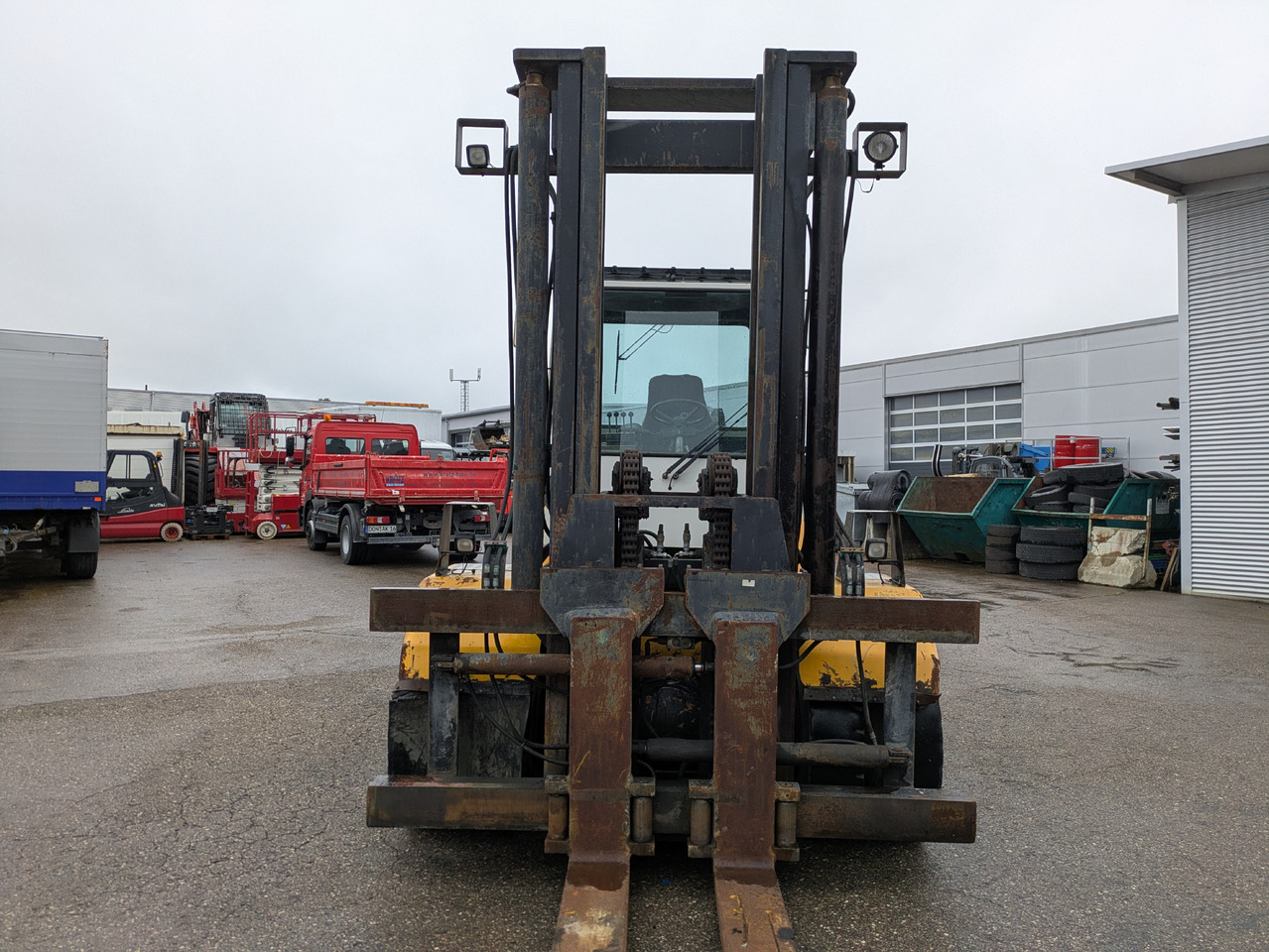SMV 15/1200 Bauhöhe: 365cm Hubhöhe: 400cm Gewicht: 23t Tragkraft: 15t - Дизельний навантажувач: фото 3 SMV 15/1200 Bauhöhe: 365cm Hubhöhe: 400cm Gewicht: 23t Tragkraft: 15t - Дизельний навантажувач: фото 3
