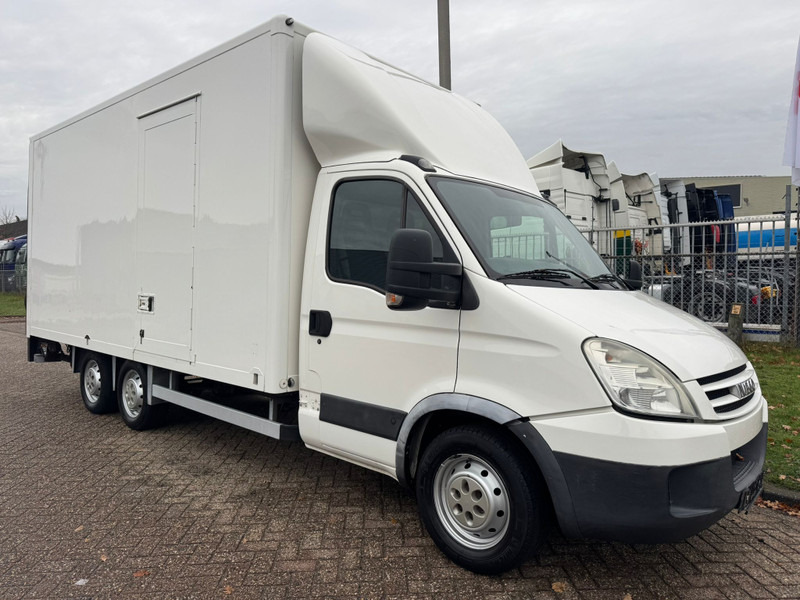 Iveco Daily 35C18 / Clickstar 3500 KG / Klima / Manual / NL Van - Комерційний автомобіль: фото 3 Iveco Daily 35C18 / Clickstar 3500 KG / Klima / Manual / NL Van - Комерційний автомобіль: фото 3