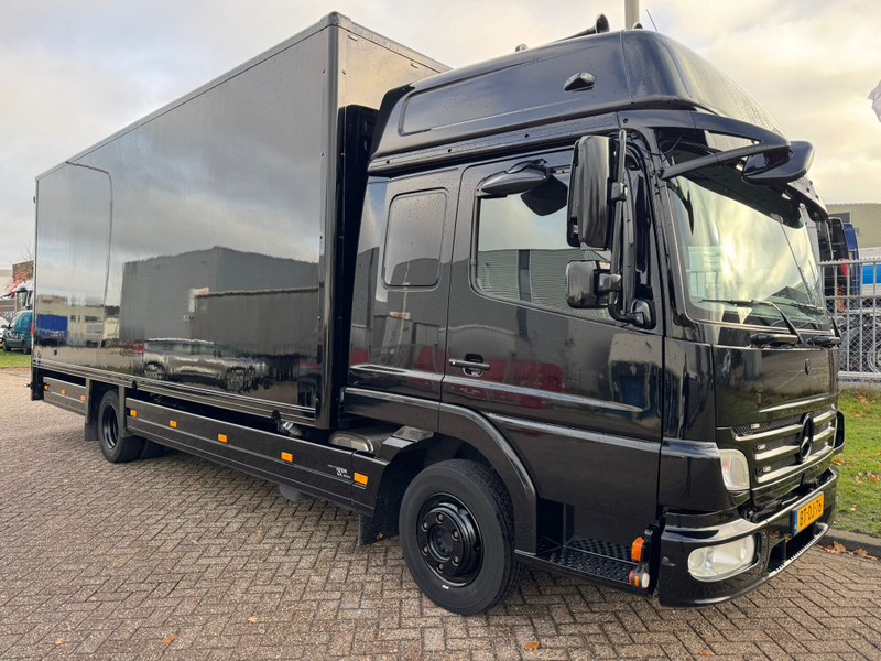Mercedes-Benz ATEGO 818 / 228.000..KM!! / Sleeping Cab / TUV: 7-2026 / NL Truck - Вантажівка з закритим кузовом: фото 2 Mercedes-Benz ATEGO 818 / 228.000..KM!! / Sleeping Cab / TUV: 7-2026 / NL Truck - Вантажівка з закритим кузовом: фото 2