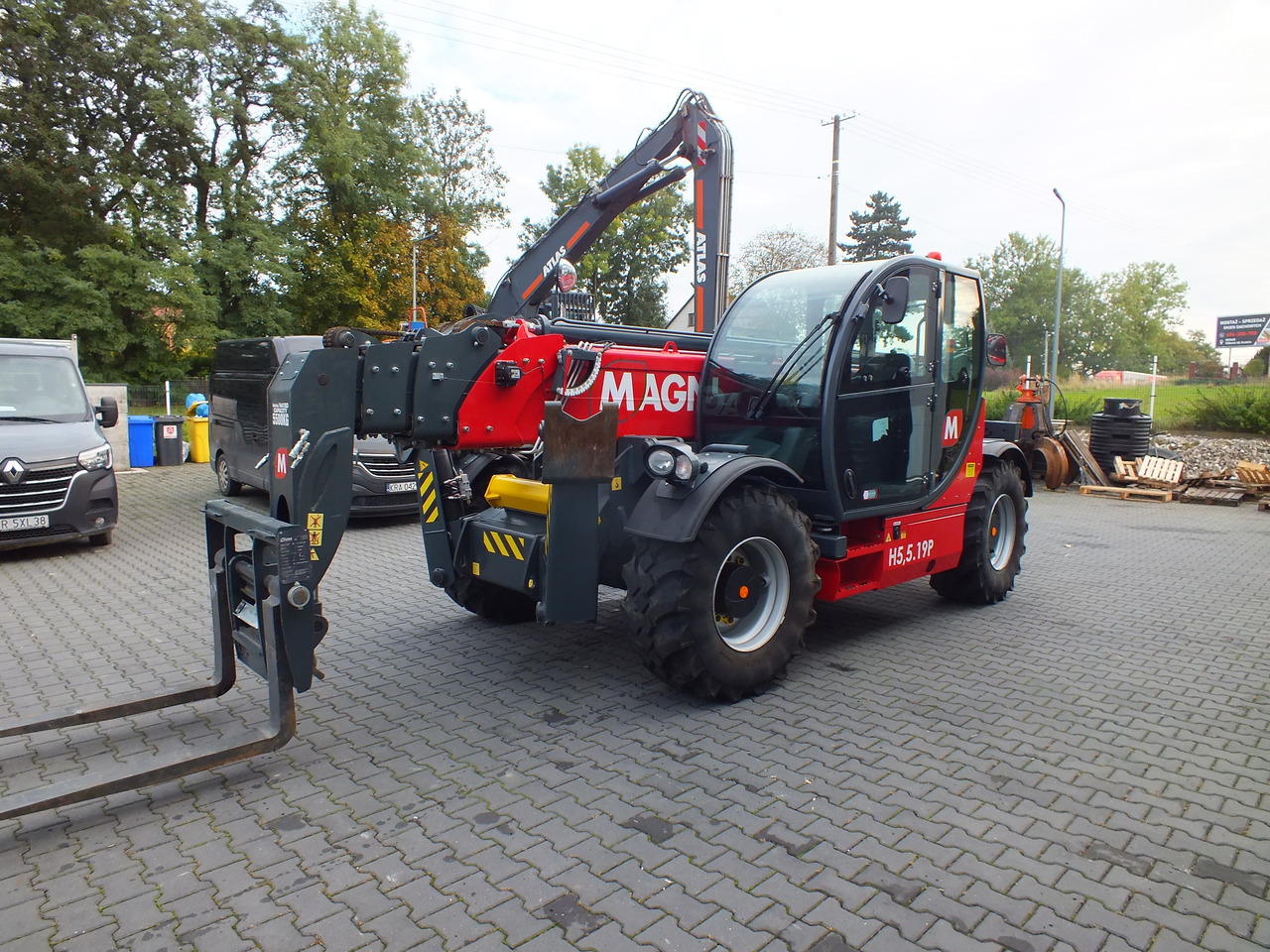 MAGNI TH5,5.19P - Телескопічний фронтальний навантажувач в категорії Будівельна техніка: фото 5 MAGNI TH5,5.19P - Телескопічний фронтальний навантажувач в категорії Будівельна техніка: фото 5