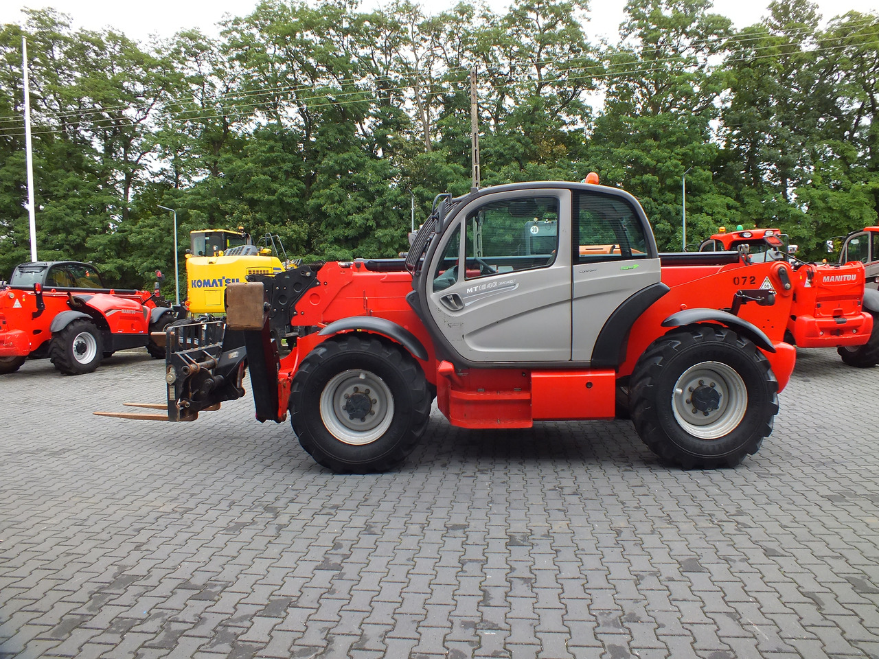 MANITOU MT1840 - Телескопічний фронтальний навантажувач в категорії Екскаватори: фото 4 MANITOU MT1840 - Телескопічний фронтальний навантажувач в категорії Екскаватори: фото 4