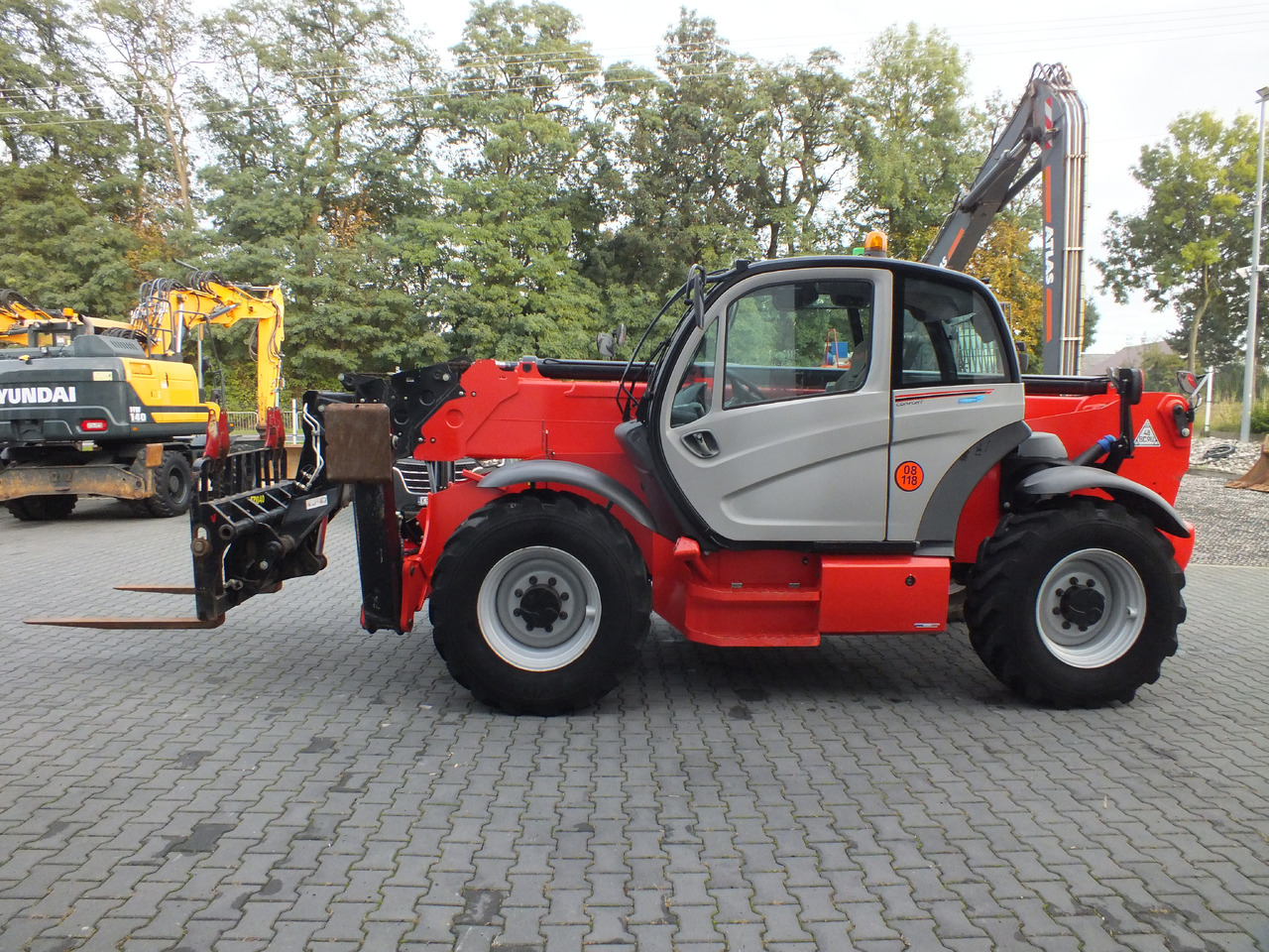 MANITOU MT1840 - Телескопічний фронтальний навантажувач в категорії Будівельна техніка: фото 3 MANITOU MT1840 - Телескопічний фронтальний навантажувач в категорії Будівельна техніка: фото 3
