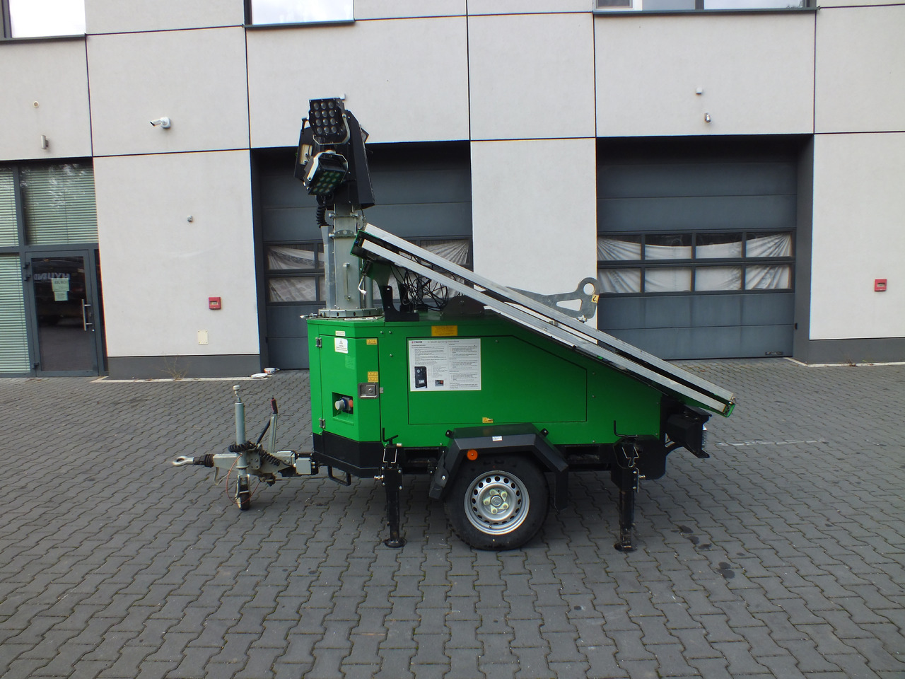 TRIME X-SOLAR - Освітлювальна вежа в категорії Екскаватори: фото 4 TRIME X-SOLAR - Освітлювальна вежа в категорії Екскаватори: фото 4