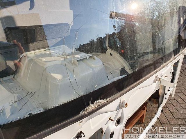 Новий Кабіна й інтер'єр Mercedes-Benz Atego: фото 6 Новий Кабіна й інтер'єр Mercedes-Benz Atego: фото 6