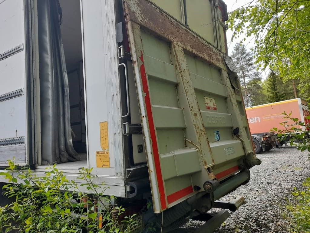 Mercedes-Benz Axor 1829 - Рефрижератор вантажівка: фото 3 Mercedes-Benz Axor 1829 - Рефрижератор вантажівка: фото 3