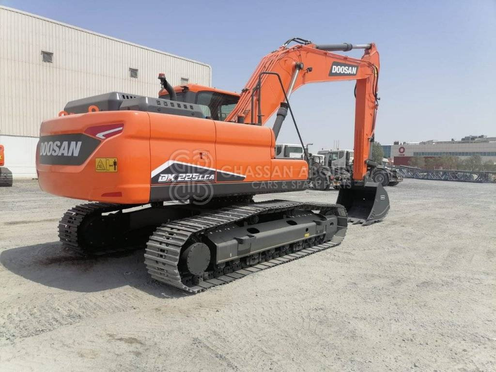 DOOSAN DX225 LCA – CHAIN EXCAVATOR OPERATING WEIGHT 22 TON APPROX. WITH BUCKET 1.08 Cu.M BUCKET ( HEAVY DUTY) MY2022 - Гусеничний екскаватор: фото 5 DOOSAN DX225 LCA – CHAIN EXCAVATOR OPERATING WEIGHT 22 TON APPROX. WITH BUCKET 1.08 Cu.M BUCKET ( HEAVY DUTY) MY2022 - Гусеничний екскаватор: фото 5