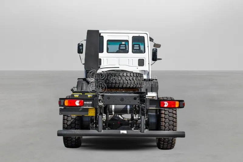 Iveco Euro Cargo ML150 4x4 Chassis - Вантажівка шасі: фото 4 Iveco Euro Cargo ML150 4x4 Chassis - Вантажівка шасі: фото 4
