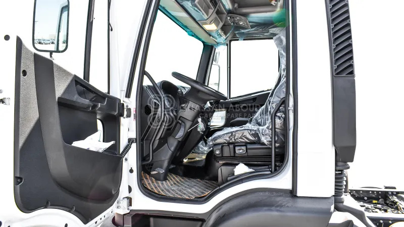 Iveco Euro Cargo ML180 4x2 Chassis - Вантажівка шасі: фото 4 Iveco Euro Cargo ML180 4x2 Chassis - Вантажівка шасі: фото 4