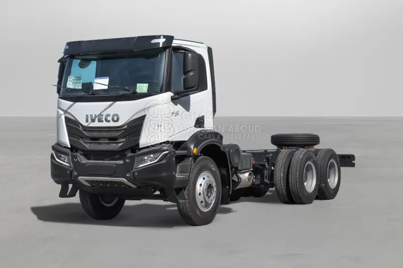 Iveco T-WAY AD380T47H 6x4 R24 Tyres Chassis - Barcelona Stock - Вантажівка шасі: фото 1 Iveco T-WAY AD380T47H 6x4 R24 Tyres Chassis - Barcelona Stock - Вантажівка шасі: фото 1