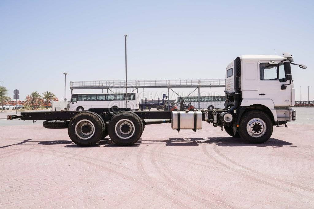 SHACMAN F3000 6×4 CHASSIS CAB MY25 Rigid Chassis Cab - Вантажівка шасі: фото 4 SHACMAN F3000 6×4 CHASSIS CAB MY25 Rigid Chassis Cab - Вантажівка шасі: фото 4