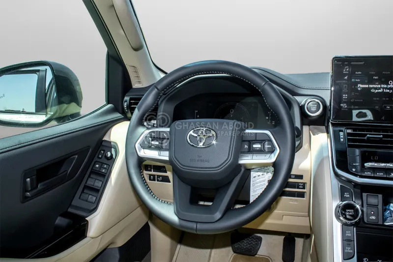 Toyota Land Cruiser 300 - Позашляховик: фото 5 Toyota Land Cruiser 300 - Позашляховик: фото 5