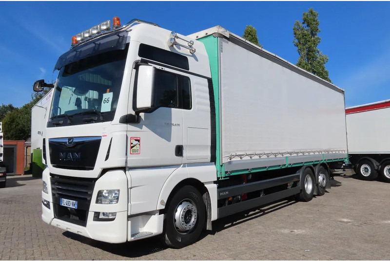 MAN TGX 26.470 ' AS NEW' condition, lift axel, moving axel, edscha, video back, etc, etc, etc - Тентована вантажівка: фото 3 MAN TGX 26.470 ' AS NEW' condition, lift axel, moving axel, edscha, video back, etc, etc, etc - Тентована вантажівка: фото 3