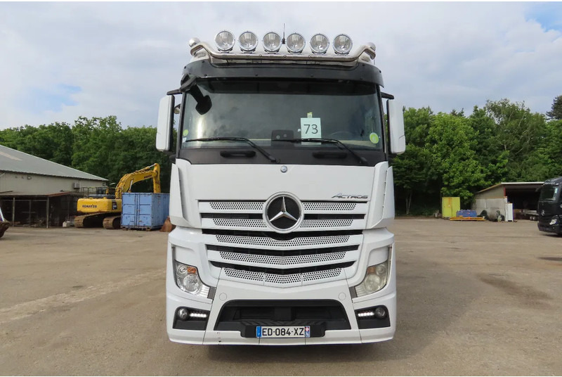 Mercedes-Benz Actros 2551 BERDEX 3 decks, All options + Berdex 12/ 2007 - Для перевезення худоби вантажівка: фото 2 Mercedes-Benz Actros 2551 BERDEX 3 decks, All options + Berdex 12/ 2007 - Для перевезення худоби вантажівка: фото 2