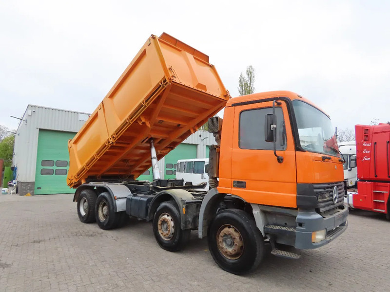 Mercedes-Benz Actros 3240 Manual, steel dumper! Great condition! - Самоскид вантажівка: фото 2 Mercedes-Benz Actros 3240 Manual, steel dumper! Great condition! - Самоскид вантажівка: фото 2