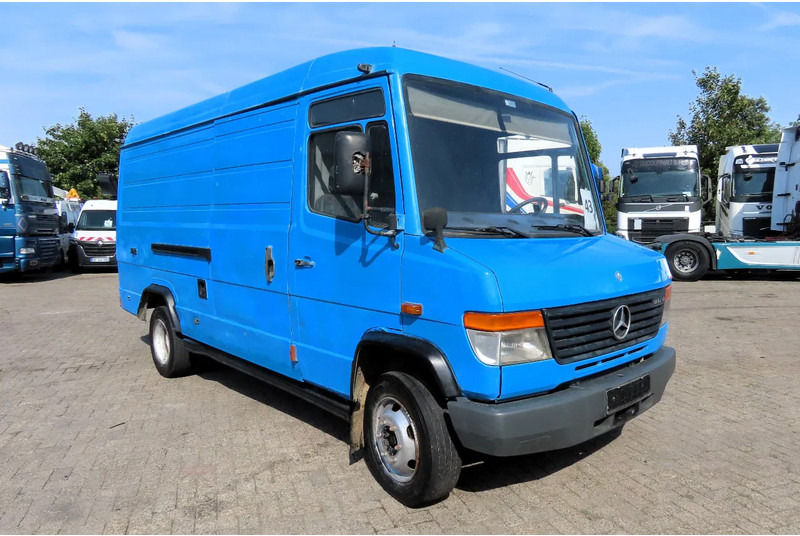 Mercedes-Benz Vario 812D - Суцільнометалевий фургон: фото 3 Mercedes-Benz Vario 812D - Суцільнометалевий фургон: фото 3