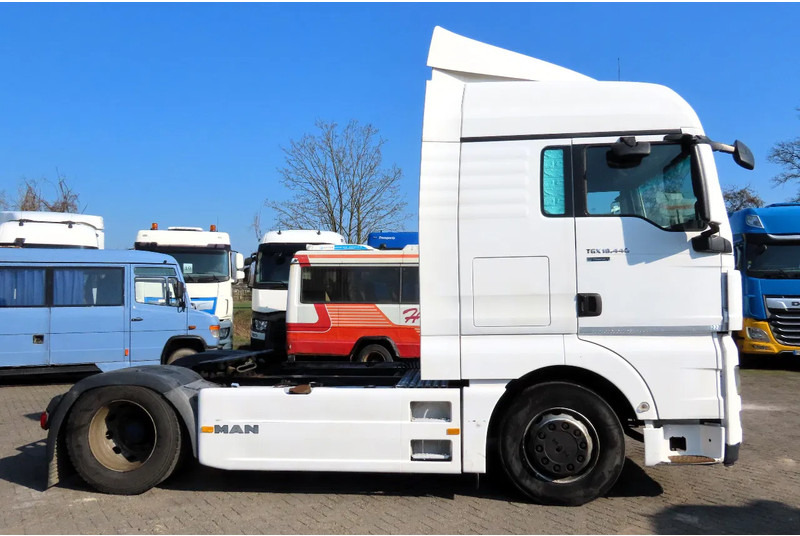 MAN TGX 14.440 RETARDER, FRIGO, 2 beds - Тягач: фото 4 MAN TGX 14.440 RETARDER, FRIGO, 2 beds - Тягач: фото 4