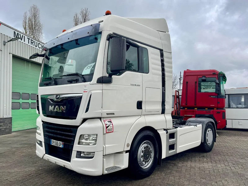 MAN TGX 18.500 RETARDER, HYDRAULIC, 2X FUEL TANK ACC, FRIGO, NAVI, PTO - Тягач: фото 1 MAN TGX 18.500 RETARDER, HYDRAULIC, 2X FUEL TANK ACC, FRIGO, NAVI, PTO - Тягач: фото 1