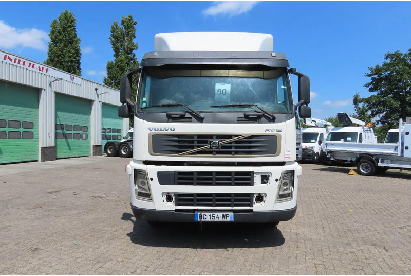 Volvo FM 12.380 8x4 FULL SPRING. 100% condition! - Вантажівка шасі: фото 3 Volvo FM 12.380 8x4 FULL SPRING. 100% condition! - Вантажівка шасі: фото 3
