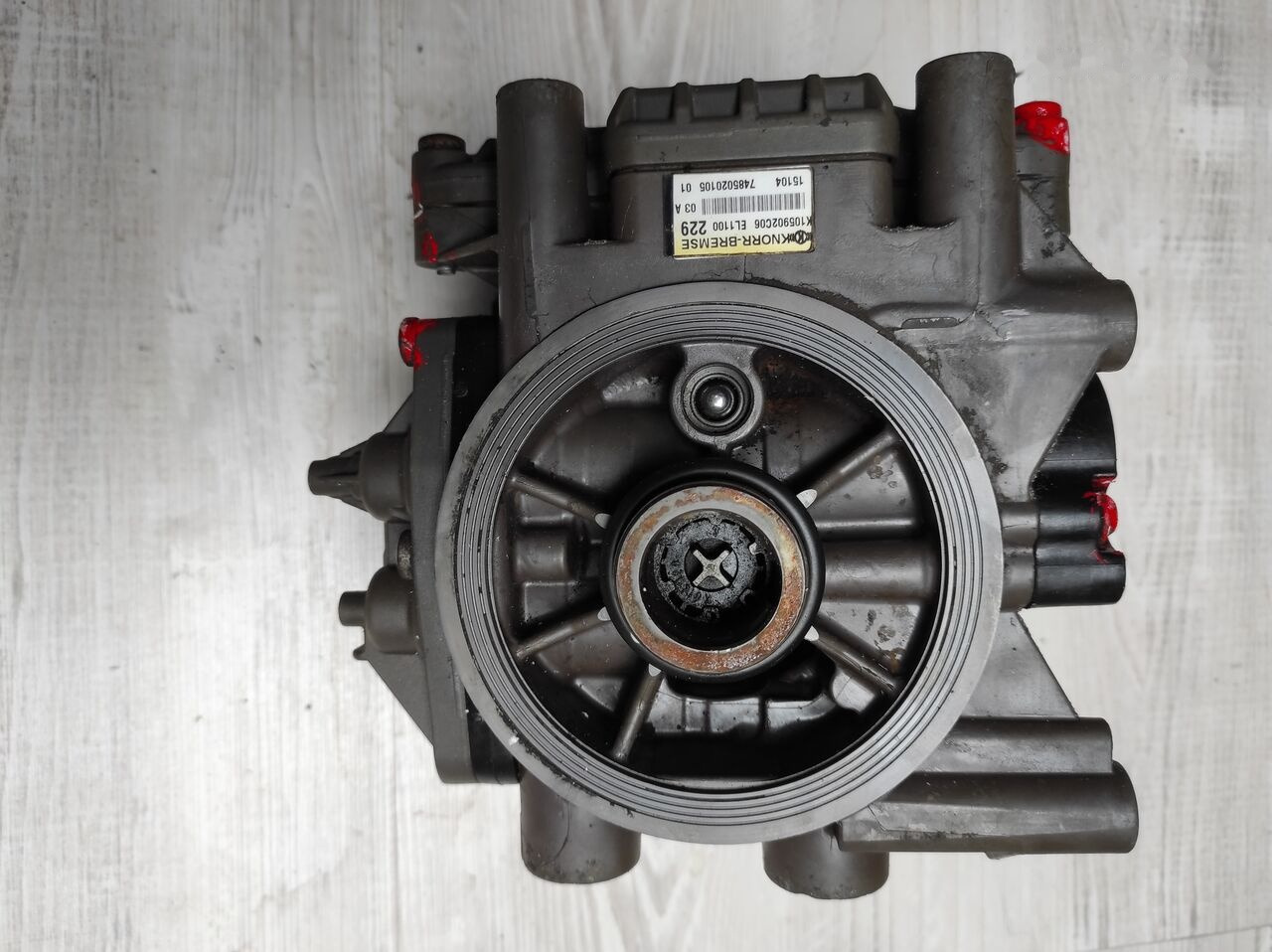 Knorr-Bremse Renault truck - Деталі гальмівної системи в категорії Вантажівки: фото 1 Knorr-Bremse Renault truck - Деталі гальмівної системи в категорії Вантажівки: фото 1