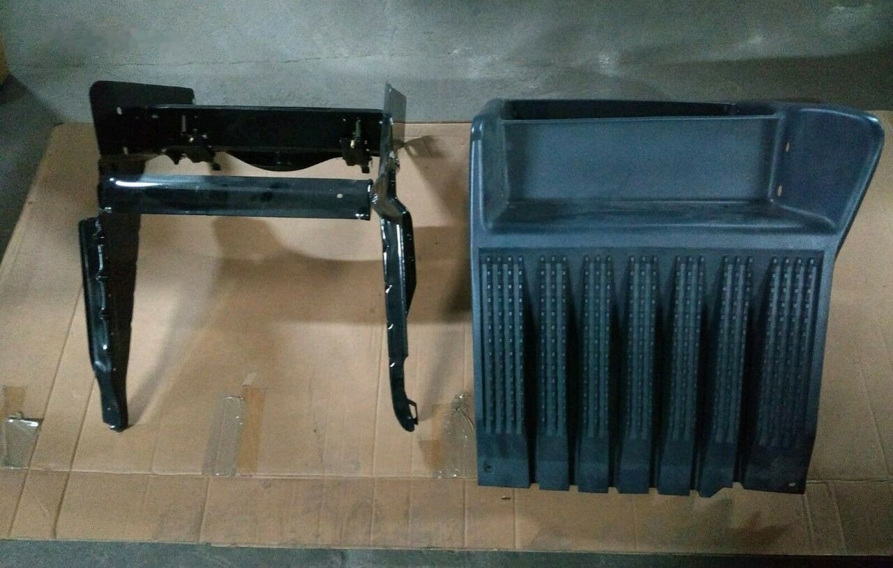 Scania COVER REPAIR KIT STEPS+SIDE BRACKETS+PLASTIC COVER Scania R, CR/CP - Аккумулятор в категорії Вантажівки: фото 2 Scania COVER REPAIR KIT STEPS+SIDE BRACKETS+PLASTIC COVER Scania R, CR/CP - Аккумулятор в категорії Вантажівки: фото 2