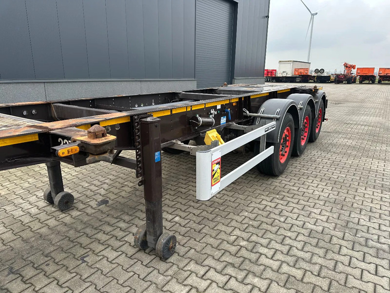 Контейнеровоз/ Змінний кузов напівпричіп Burg 20FT / 20FT SWAP ADR (EX/II, EX/III, FL, AT), empty weight: 3.690kg, SAF INTRADISC, 2x liftaxle, ALCOA, NL-Chassis: фото 9 Контейнеровоз/ Змінний кузов напівпричіп Burg 20FT / 20FT SWAP ADR (EX/II, EX/III, FL, AT), empty weight: 3.690kg, SAF INTRADISC, 2x liftaxle, ALCOA, NL-Chassis: фото 9