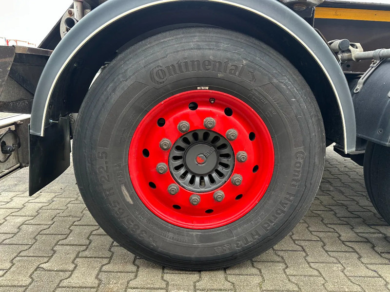 Контейнеровоз/ Змінний кузов напівпричіп Burg 20FT / 20FT SWAP ADR (EX/II, EX/III, FL, AT), empty weight: 3.690kg, SAF INTRADISC, 2x liftaxle, ALCOA, NL-Chassis: фото 13 Контейнеровоз/ Змінний кузов напівпричіп Burg 20FT / 20FT SWAP ADR (EX/II, EX/III, FL, AT), empty weight: 3.690kg, SAF INTRADISC, 2x liftaxle, ALCOA, NL-Chassis: фото 13