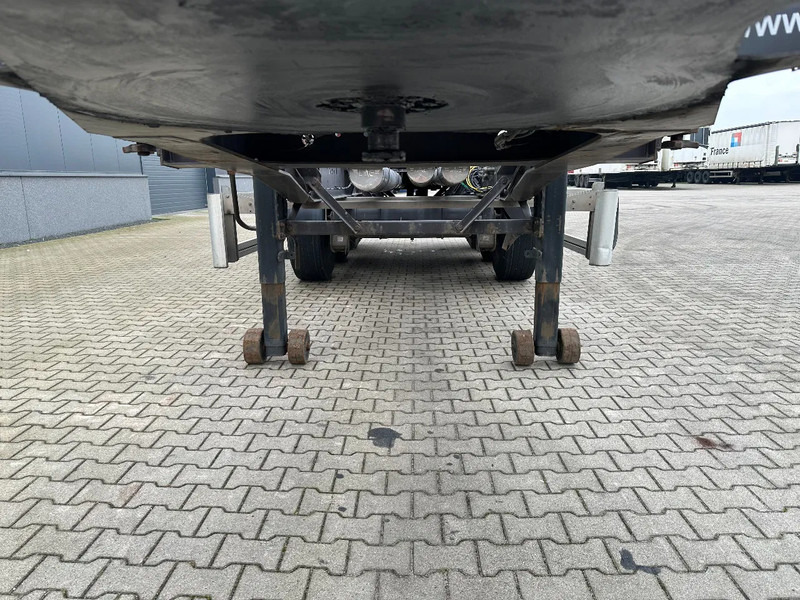 Контейнеровоз/ Змінний кузов напівпричіп Burg 20FT ADR (EX/II, EX/III, FL, AT) Chassis, Empty weight : 3.690kg, SAF INTRADISC, 2x Liftaxle, NL-chassis: фото 6 Контейнеровоз/ Змінний кузов напівпричіп Burg 20FT ADR (EX/II, EX/III, FL, AT) Chassis, Empty weight : 3.690kg, SAF INTRADISC, 2x Liftaxle, NL-chassis: фото 6