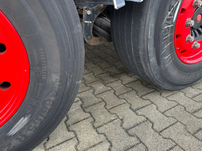 Контейнеровоз/ Змінний кузов напівпричіп Burg 20FT ADR (EX/II, EX/III, FL, AT) Chassis, Empty weight : 3.690kg, SAF INTRADISC, 2x Liftaxle, NL-chassis: фото 15 Контейнеровоз/ Змінний кузов напівпричіп Burg 20FT ADR (EX/II, EX/III, FL, AT) Chassis, Empty weight : 3.690kg, SAF INTRADISC, 2x Liftaxle, NL-chassis: фото 15