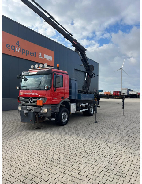 Mercedes-Benz Actros 2046 4x4 / FULL SPRING / HIAB 288 EP 5 HIPRO Crane / EURO-5 - Вантажівка з маніпулятором: фото 2 Mercedes-Benz Actros 2046 4x4 / FULL SPRING / HIAB 288 EP 5 HIPRO Crane / EURO-5 - Вантажівка з маніпулятором: фото 2