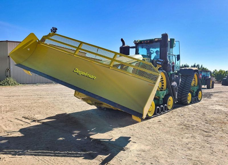Degelman Dozer Blade 7900 zum John Deere 9RX 710, 9RX 770, 9RX 830 - Відвал: фото 1 Degelman Dozer Blade 7900 zum John Deere 9RX 710, 9RX 770, 9RX 830 - Відвал: фото 1