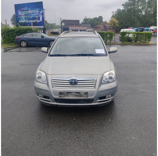 Toyota Avensis - Легковий автомобіль: фото 1 Toyota Avensis - Легковий автомобіль: фото 1