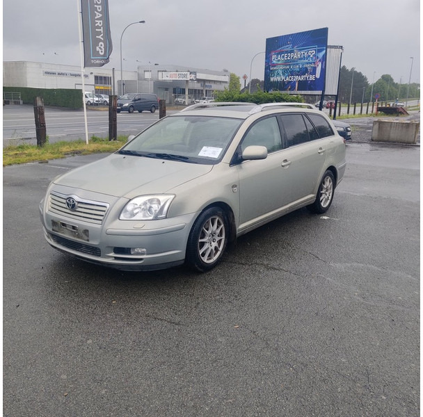 Toyota Avensis - Легковий автомобіль: фото 3 Toyota Avensis - Легковий автомобіль: фото 3
