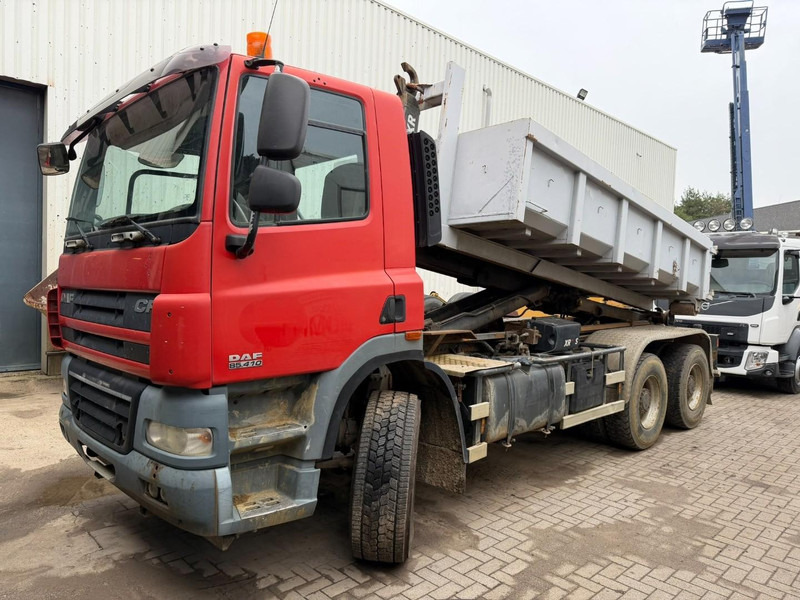 DAF CF 85.410 6x4 HOOKLIFT HIAB MULTILIFT - MANUAL ZF - EURO 4 - STEEL SPRING / BLATT / LAMES - BIG AXLES / HUB REDUCTION - BE TRUCK - Гаковий мультиліфт вантажівка: фото 3 DAF CF 85.410 6x4 HOOKLIFT HIAB MULTILIFT - MANUAL ZF - EURO 4 - STEEL SPRING / BLATT / LAMES - BIG AXLES / HUB REDUCTION - BE TRUCK - Гаковий мультиліфт вантажівка: фото 3