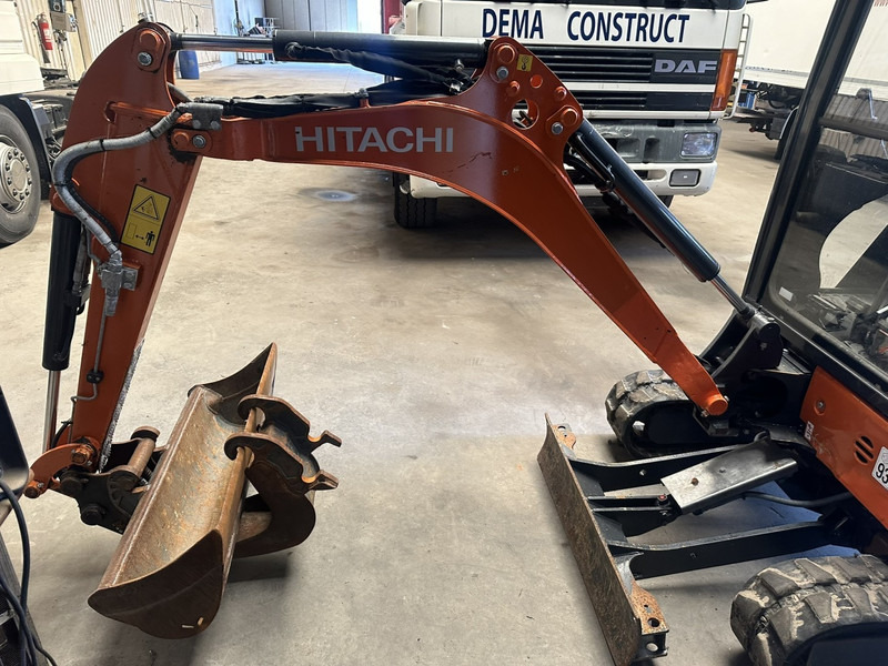 Hitachi ZAXIS ZX19-6 CR 1.9T - 1349H - CABINE - ADJUSTABLE TRACKS - EXTRA HYDR - QUICK HITCH - BE MACHINE - Міні-екскаватор: фото 4 Hitachi ZAXIS ZX19-6 CR 1.9T - 1349H - CABINE - ADJUSTABLE TRACKS - EXTRA HYDR - QUICK HITCH - BE MACHINE - Міні-екскаватор: фото 4