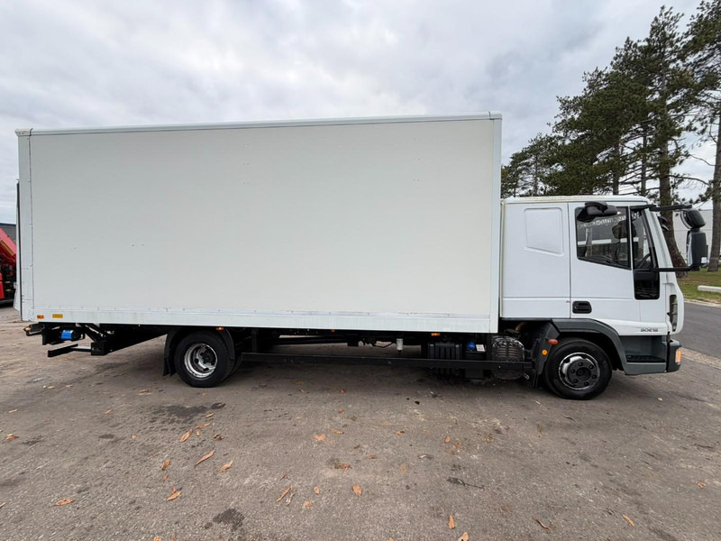 Iveco EUROCARGO 80E18 CLOSED BOX 6m00 x 2m49 x 2m37 - EURO 5 - *176.000km* - TAILLIFT - MANUAL - BE TRUCK - Вантажівка з закритим кузовом: фото 4 Iveco EUROCARGO 80E18 CLOSED BOX 6m00 x 2m49 x 2m37 - EURO 5 - *176.000km* - TAILLIFT - MANUAL - BE TRUCK - Вантажівка з закритим кузовом: фото 4