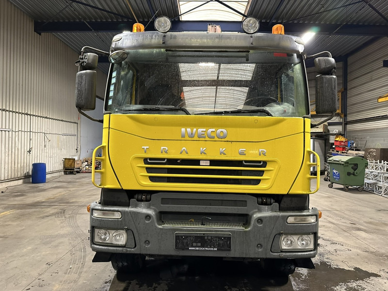 Iveco TRAKKER 350 6x4 HOOKLIFT + CRANE FASSI F120.22 (5/6 F) - *342.000km* - STEEL SPRING / BIG AXLES - AS TRONIC AUTOMATIC GEARBOX - Гаковий мультиліфт вантажівка, Вантажівка з маніпулятором: фото 2 Iveco TRAKKER 350 6x4 HOOKLIFT + CRANE FASSI F120.22 (5/6 F) - *342.000km* - STEEL SPRING / BIG AXLES - AS TRONIC AUTOMATIC GEARBOX - Гаковий мультиліфт вантажівка, Вантажівка з маніпулятором: фото 2