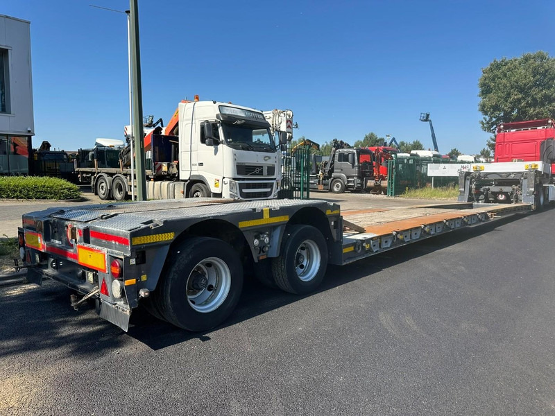 Kässbohrer LB2 48T - LOWBED - TIEFBETT / REMOVABLE NECK - ABNEHMBARE SCHWANENHALS - HYDR STEERING AXLES / LENKACHSEN - BPW - Низькорамна платформа напівпричіп: фото 2 Kässbohrer LB2 48T - LOWBED - TIEFBETT / REMOVABLE NECK - ABNEHMBARE SCHWANENHALS - HYDR STEERING AXLES / LENKACHSEN - BPW - Низькорамна платформа напівпричіп: фото 2