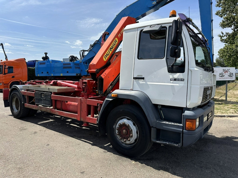 MAN 18.284 HOOKLIFT + CRANE PALFINGER PK 11001 A - TÜV 05/2026 - STEEL SPRING / BLATT / LAMES - BE TRUCK - Гаковий мультиліфт вантажівка, Вантажівка з маніпулятором: фото 2 MAN 18.284 HOOKLIFT + CRANE PALFINGER PK 11001 A - TÜV 05/2026 - STEEL SPRING / BLATT / LAMES - BE TRUCK - Гаковий мультиліфт вантажівка, Вантажівка з маніпулятором: фото 2
