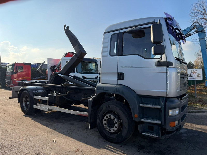 MAN TGA 18.350 4x2 19T HOOKLIFT / ABROLLKIPPER / GANCHO / AMPLIROL - EURO 3 - AS TRONIC AUTOMATIC - Гаковий мультиліфт вантажівка: фото 1 MAN TGA 18.350 4x2 19T HOOKLIFT / ABROLLKIPPER / GANCHO / AMPLIROL - EURO 3 - AS TRONIC AUTOMATIC - Гаковий мультиліфт вантажівка: фото 1