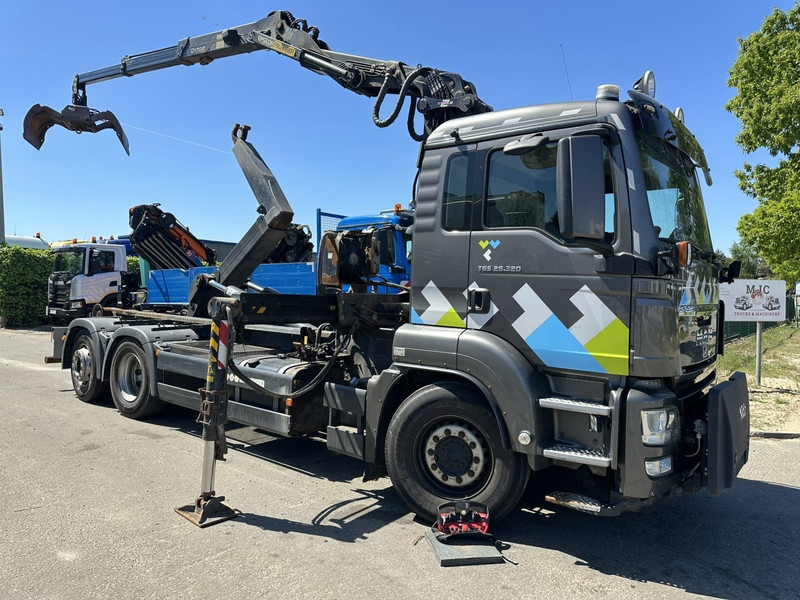MAN TGS 26.320 6X2-4 BL EEV + CRANE EPSILON Q170Z95TR + GRABBER - LIFT/STEERING AXLE - *266.000km* - NL TRUCK - Гаковий мультиліфт вантажівка, Вантажівка з маніпулятором: фото 1 MAN TGS 26.320 6X2-4 BL EEV + CRANE EPSILON Q170Z95TR + GRABBER - LIFT/STEERING AXLE - *266.000km* - NL TRUCK - Гаковий мультиліфт вантажівка, Вантажівка з маніпулятором: фото 1