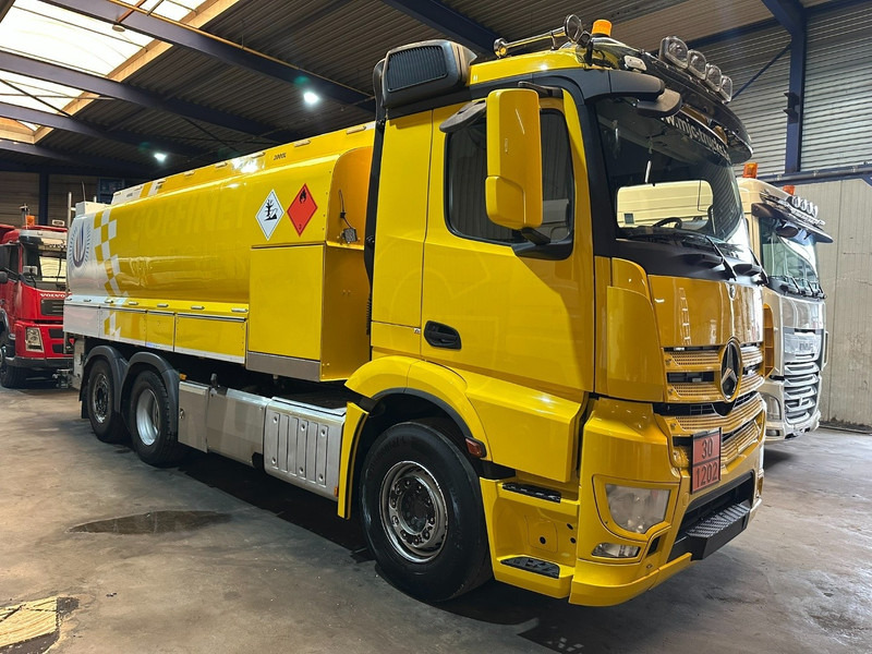 Mercedes-Benz ANTOS 2632 6x2 FUEL TANKER 16.000L - 4 COMP - DIESEL / PETROL - EURO 6 - LIFT / STEERING AXLE - BE TRUCK - Вантажівка цистерна: фото 3 Mercedes-Benz ANTOS 2632 6x2 FUEL TANKER 16.000L - 4 COMP - DIESEL / PETROL - EURO 6 - LIFT / STEERING AXLE - BE TRUCK - Вантажівка цистерна: фото 3