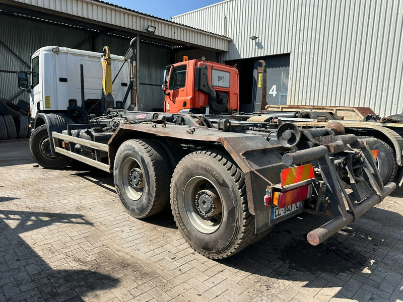 Scania 114C-340 6x4 HOOKLIFT 20T GANCHO - SPRING / BALLESTAS - MANUAL - EURO 3 - FR TRUCK - Гаковий мультиліфт вантажівка: фото 3 Scania 114C-340 6x4 HOOKLIFT 20T GANCHO - SPRING / BALLESTAS - MANUAL - EURO 3 - FR TRUCK - Гаковий мультиліфт вантажівка: фото 3