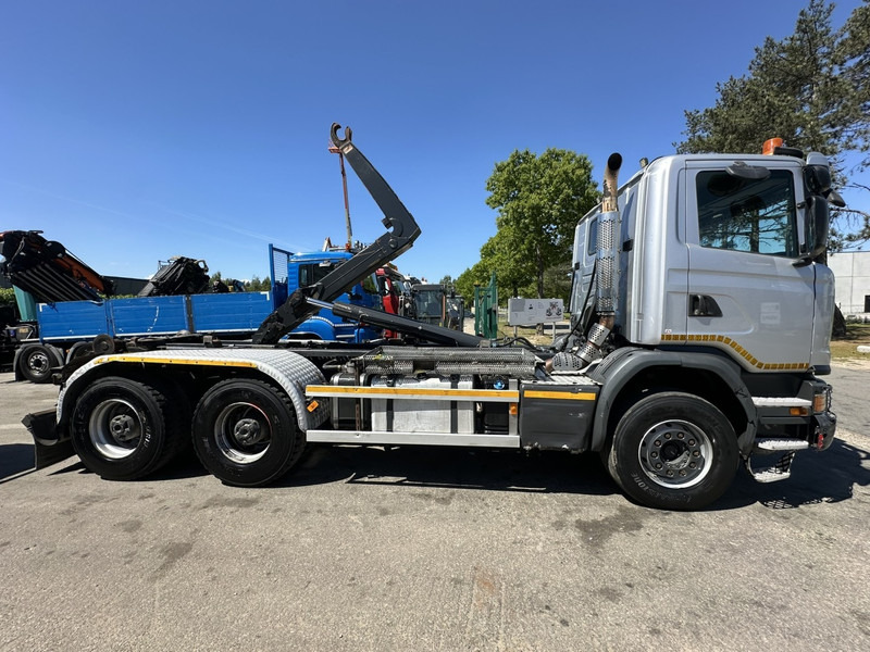 Scania G450 6x4 HOOKLIFT AJK 20T - 5760mm - 3m90 WB - HUB REDUCTION / STEEL SUSP. - EURO 6 - BE TRUCK - Гаковий мультиліфт вантажівка: фото 4 Scania G450 6x4 HOOKLIFT AJK 20T - 5760mm - 3m90 WB - HUB REDUCTION / STEEL SUSP. - EURO 6 - BE TRUCK - Гаковий мультиліфт вантажівка: фото 4