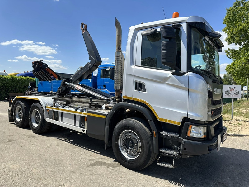 Scania G450 XT 6X4 AJK HAAKSYSTEEM 20T - 5760mm - WB 3m90 - HUB REDUCTION / STEEL SUSPENSION - EURO 6 - BE TRUCK - Гаковий мультиліфт вантажівка: фото 1 Scania G450 XT 6X4 AJK HAAKSYSTEEM 20T - 5760mm - WB 3m90 - HUB REDUCTION / STEEL SUSPENSION - EURO 6 - BE TRUCK - Гаковий мультиліфт вантажівка: фото 1