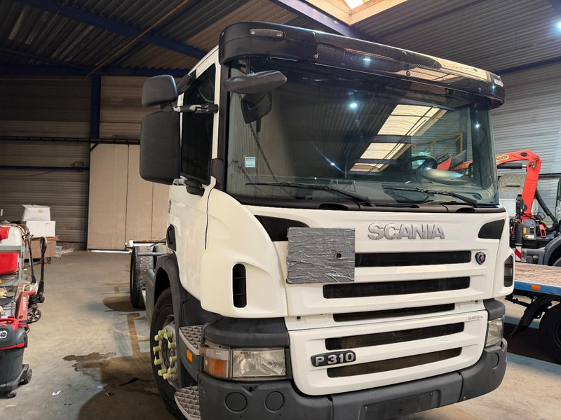 Scania P310 4x2 CHASSIS - ADR (ex tanker) - *322.000km* - AIR SUSPENSION - MANUAL - BE TRUCK - Вантажівка шасі: фото 2 Scania P310 4x2 CHASSIS - ADR (ex tanker) - *322.000km* - AIR SUSPENSION - MANUAL - BE TRUCK - Вантажівка шасі: фото 2