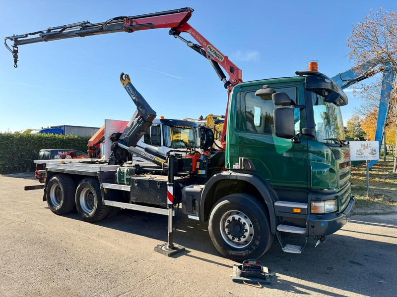 Scania P400 6x4 HOOKLIFT + CRANE PALFINGER PK9001 EH - RETARDER - 5/6F + ROTATOR + RADIO - WB 3m90 - EURO 5 - HUB REDUCTION / SPRING - BE TRUCK - Гаковий мультиліфт вантажівка, Вантажівка з маніпулятором: фото 1 Scania P400 6x4 HOOKLIFT + CRANE PALFINGER PK9001 EH - RETARDER - 5/6F + ROTATOR + RADIO - WB 3m90 - EURO 5 - HUB REDUCTION / SPRING - BE TRUCK - Гаковий мультиліфт вантажівка, Вантажівка з маніпулятором: фото 1