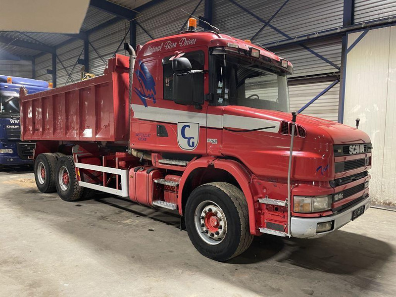 Scania T124-420 TORPEDO HAUBE - 6x4 - KIPPER - MANUAL GRS900 3+3 - STEEL SPRING / BALLIESTAS / LAMES / BLATT - Самоскид вантажівка: фото 1 Scania T124-420 TORPEDO HAUBE - 6x4 - KIPPER - MANUAL GRS900 3+3 - STEEL SPRING / BALLIESTAS / LAMES / BLATT - Самоскид вантажівка: фото 1