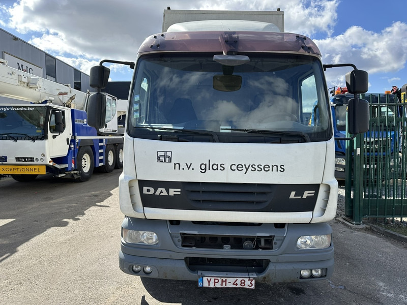 DAF LF 55.250 12T - GLASTRANSPORT / GLASRESTEEL - AIR SUSPENSION - EURO 4 - BELGIAN REGISTRATION - Вантажівка: фото 2 DAF LF 55.250 12T - GLASTRANSPORT / GLASRESTEEL - AIR SUSPENSION - EURO 4 - BELGIAN REGISTRATION - Вантажівка: фото 2